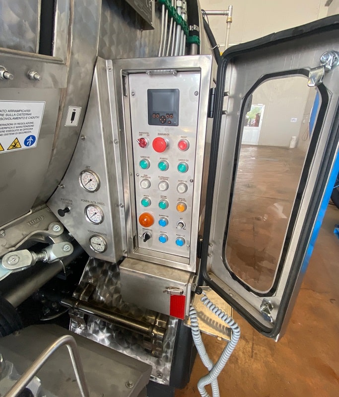 Каналопромывочная машина Jurop